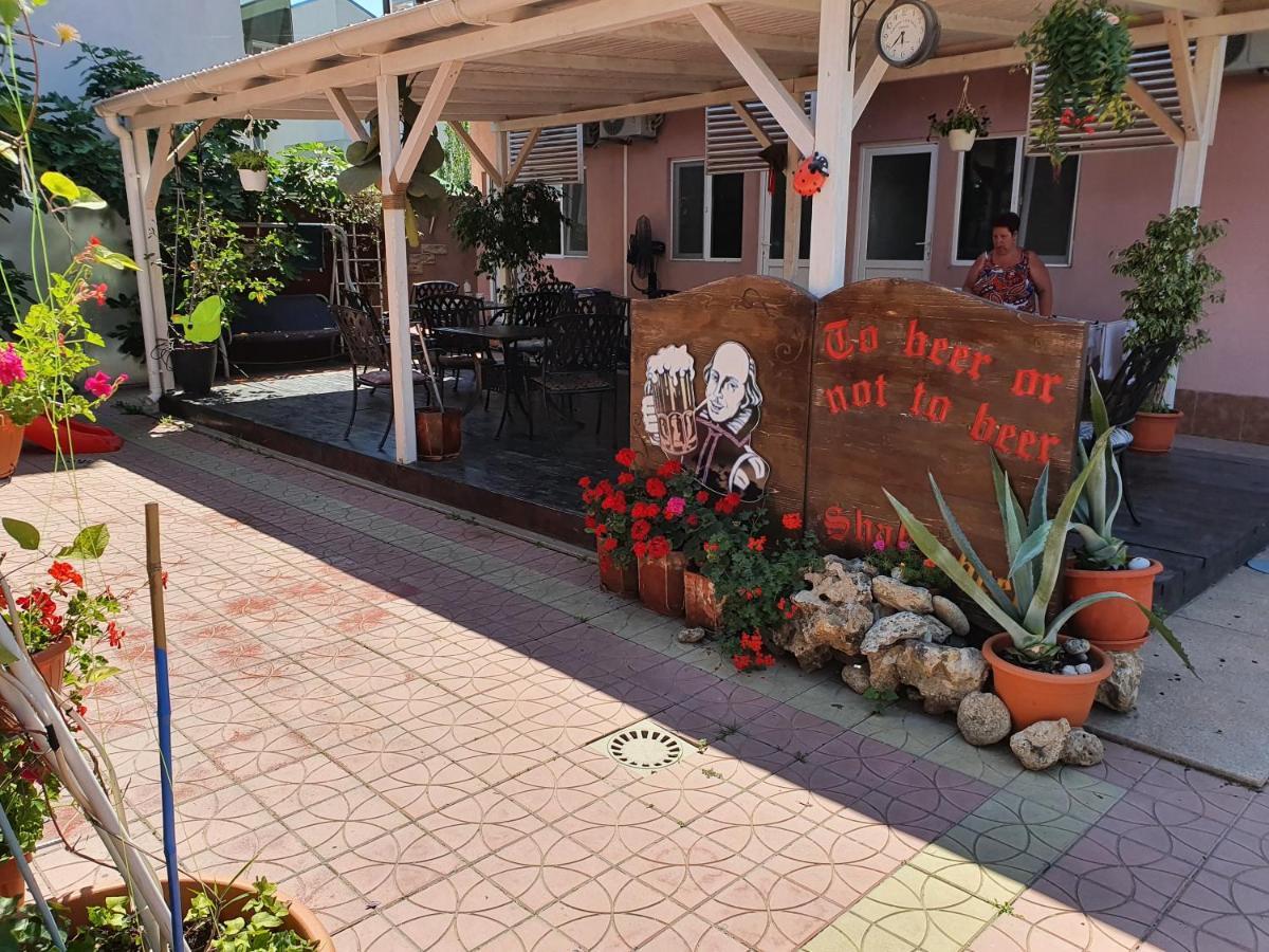 Casa Ultraviolet Hotell Năvodari Eksteriør bilde