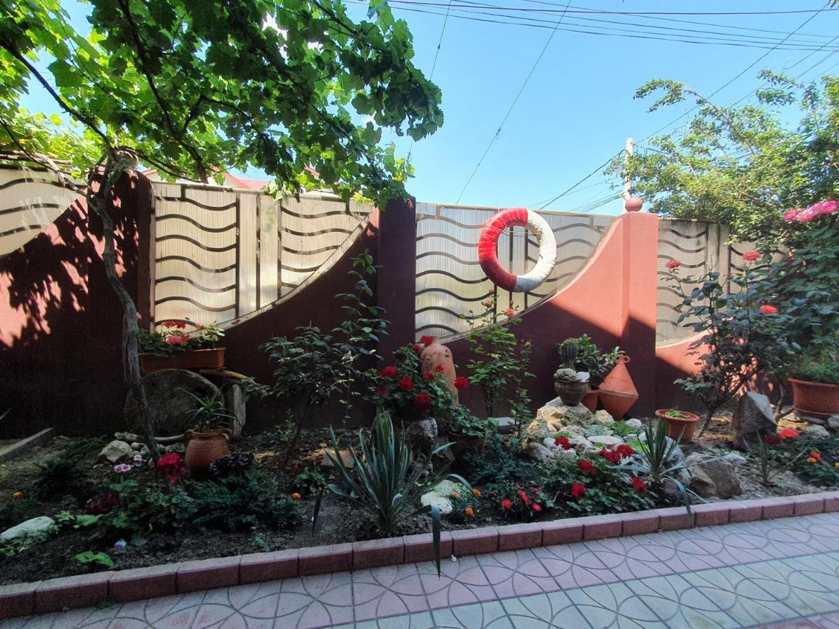 Casa Ultraviolet Hotell Năvodari Eksteriør bilde