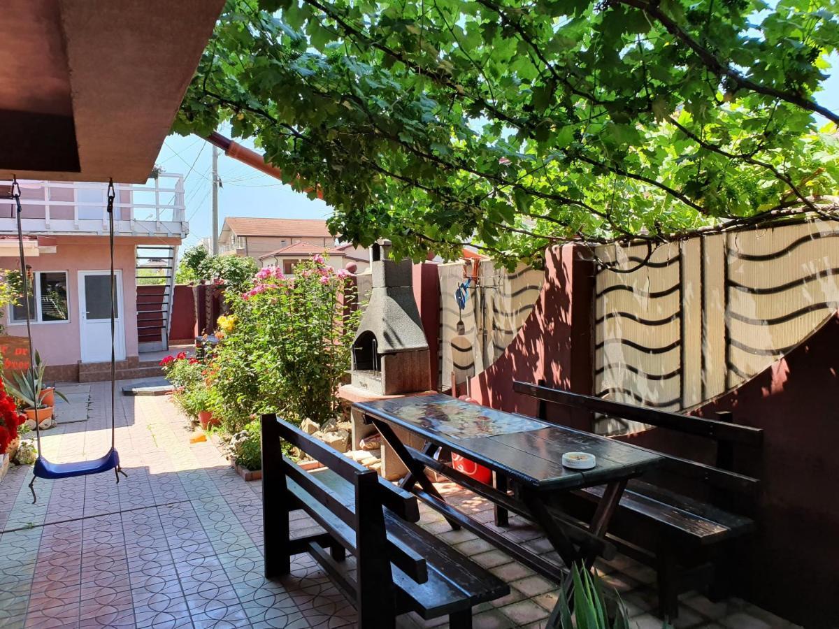 Casa Ultraviolet Hotell Năvodari Eksteriør bilde