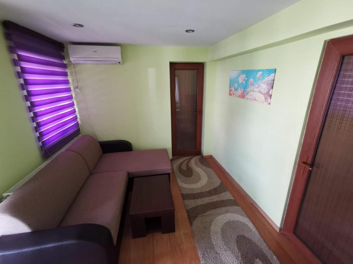 Casa Ultraviolet Hotell Năvodari Eksteriør bilde