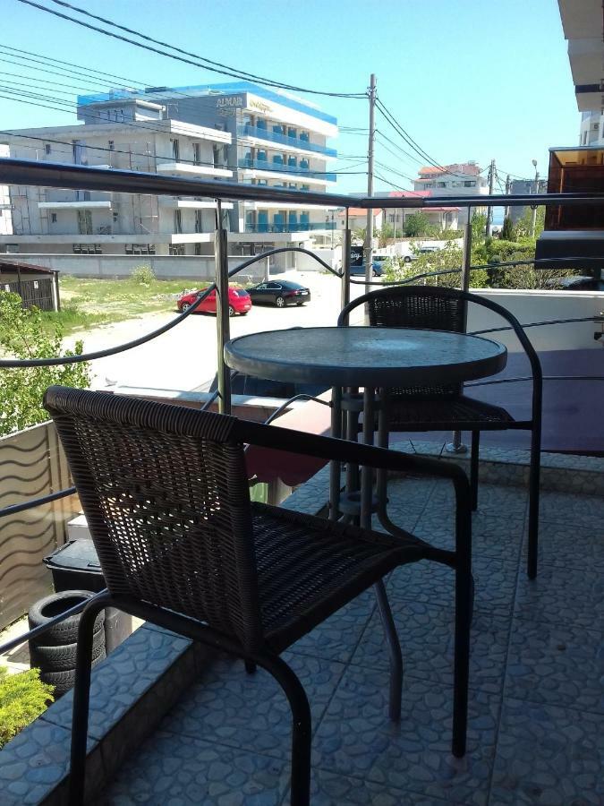 Casa Ultraviolet Hotell Năvodari Eksteriør bilde