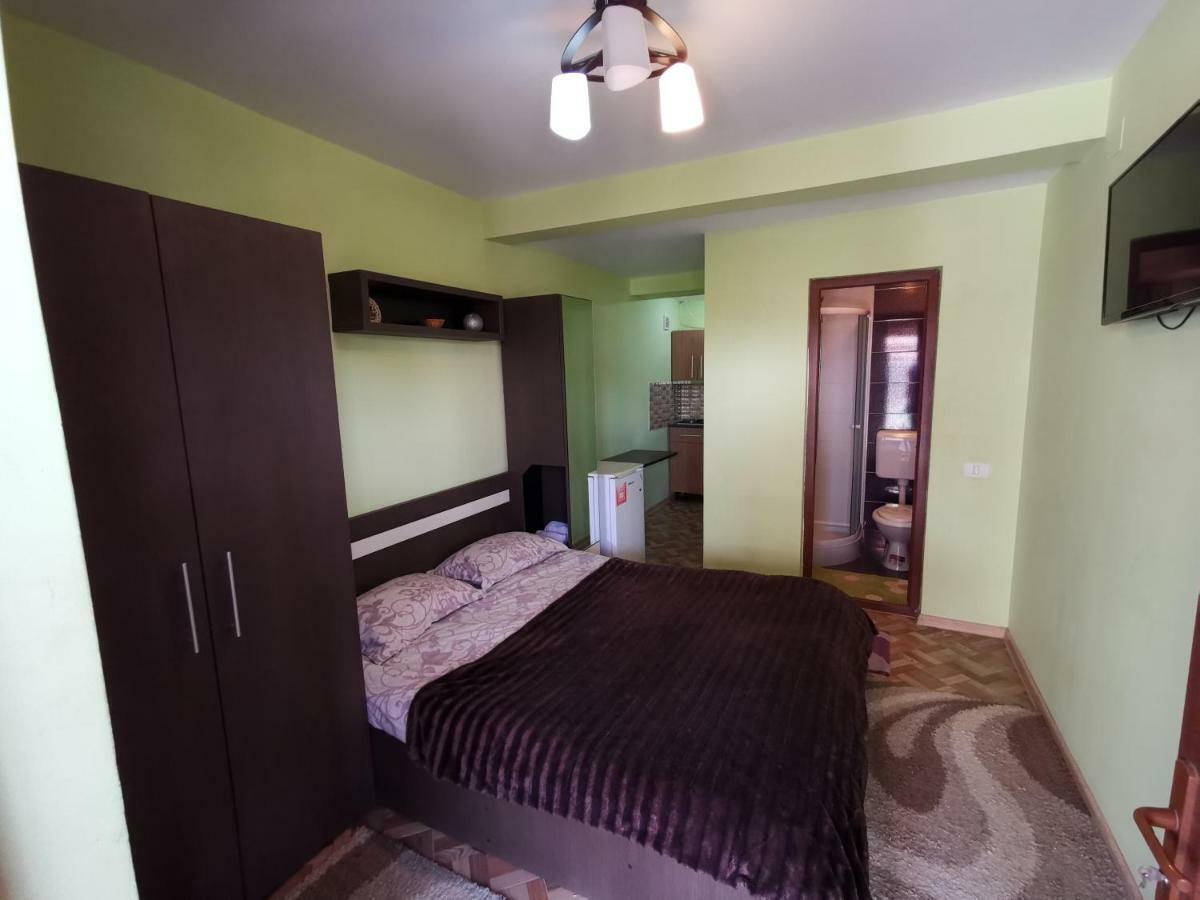 Casa Ultraviolet Hotell Năvodari Eksteriør bilde