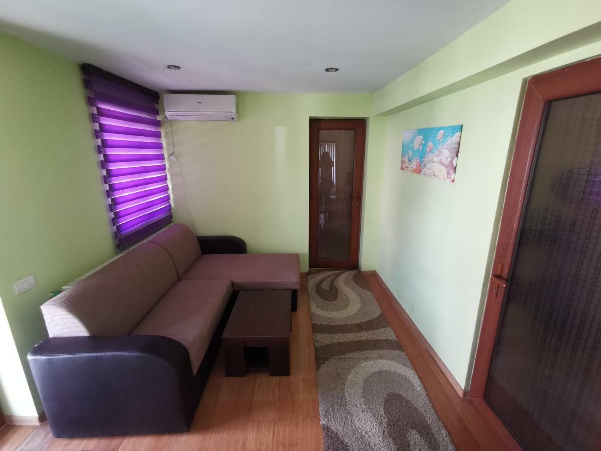 Casa Ultraviolet Hotell Năvodari Eksteriør bilde